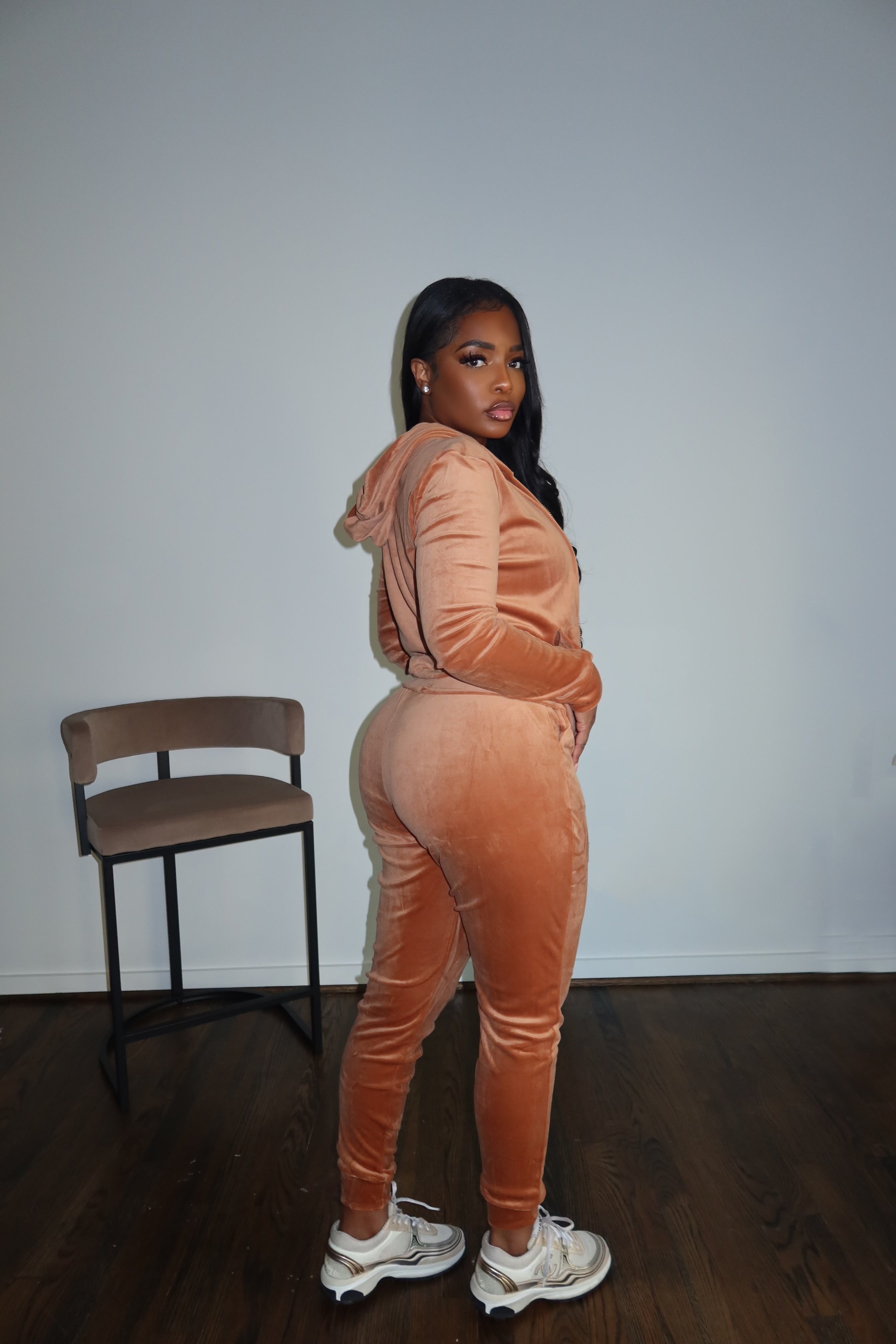 Camel velour jogger