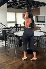 Black textured capri set