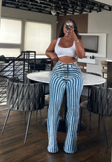 Between the lines denim