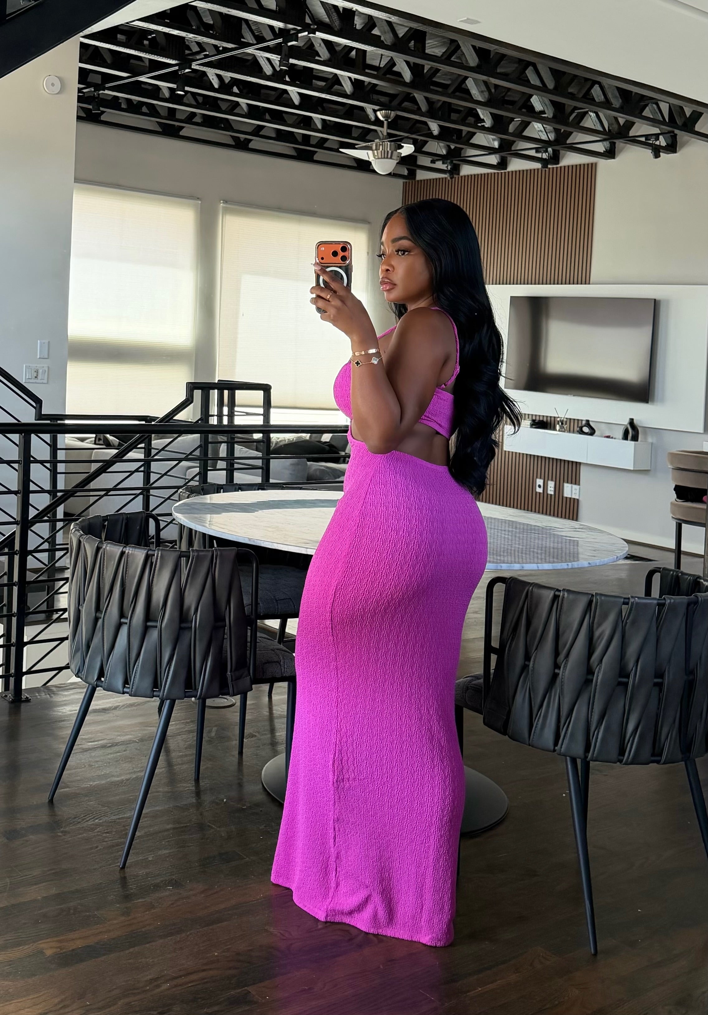 Magenta cut out Maxi