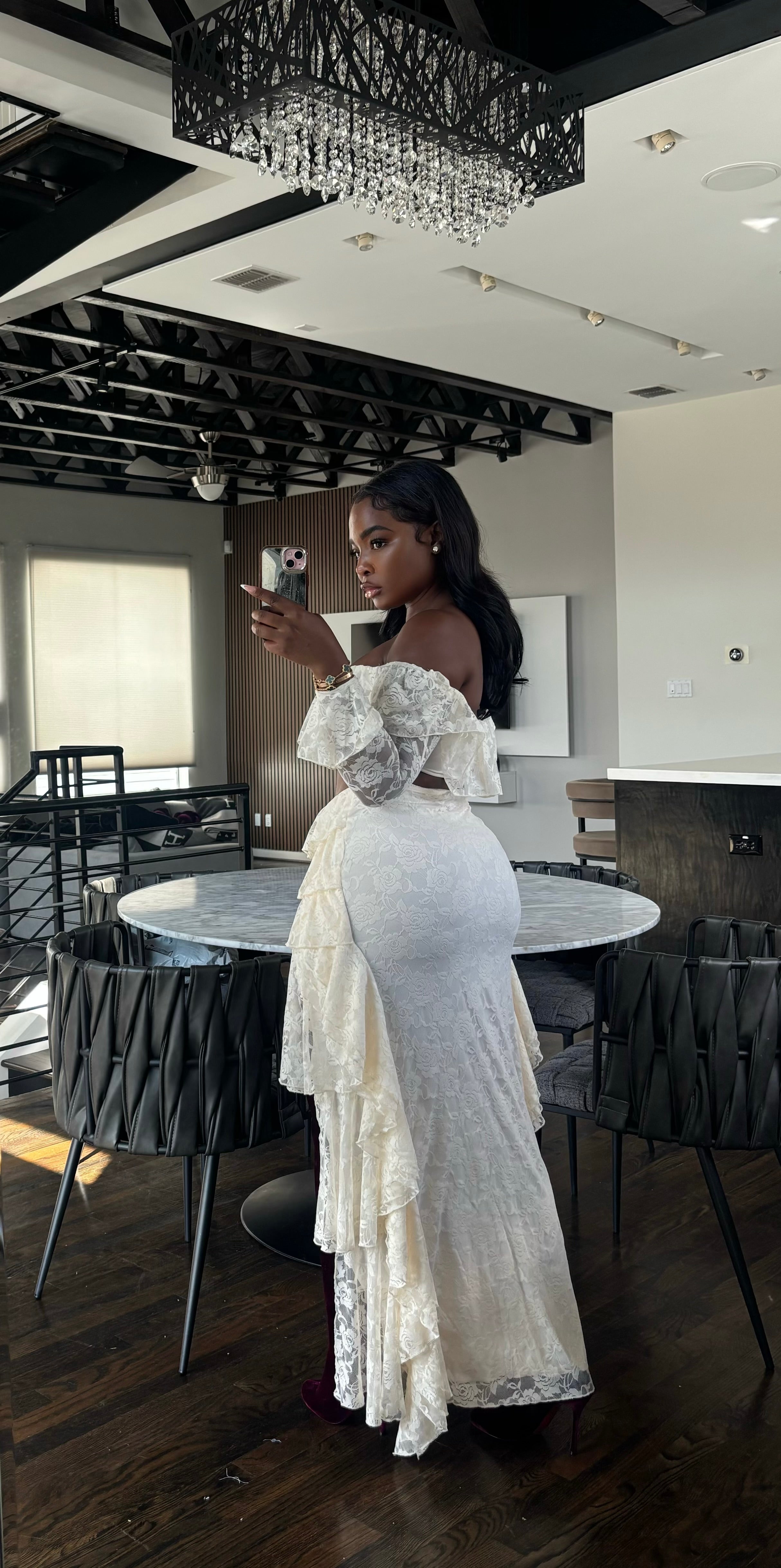 Cream Lace Ruffle skirt set