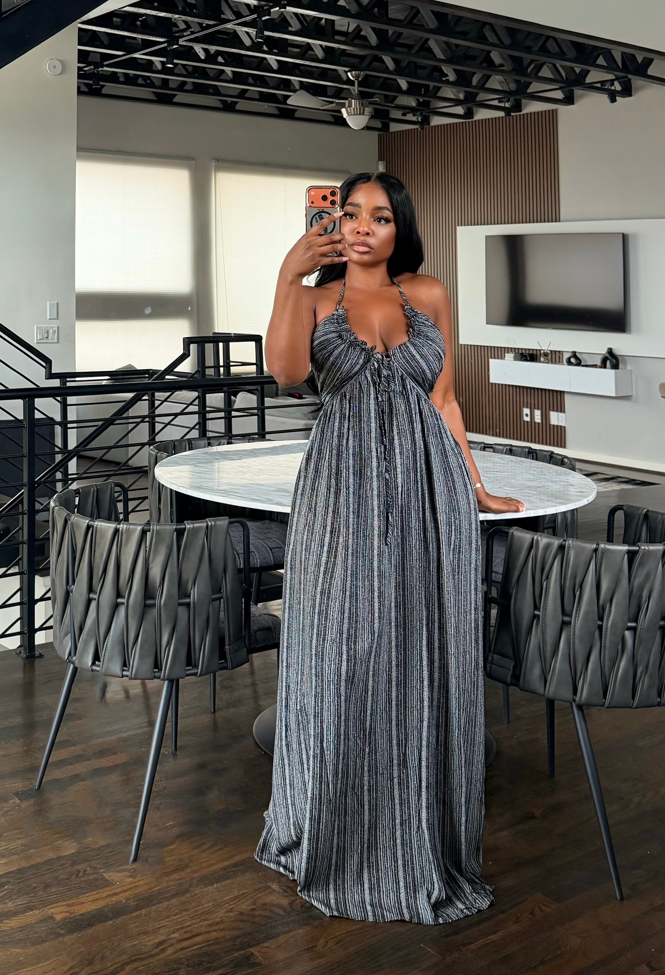 Black costa maxi