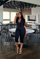 Black Crossover Capri set