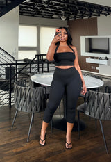 Black textured capri set