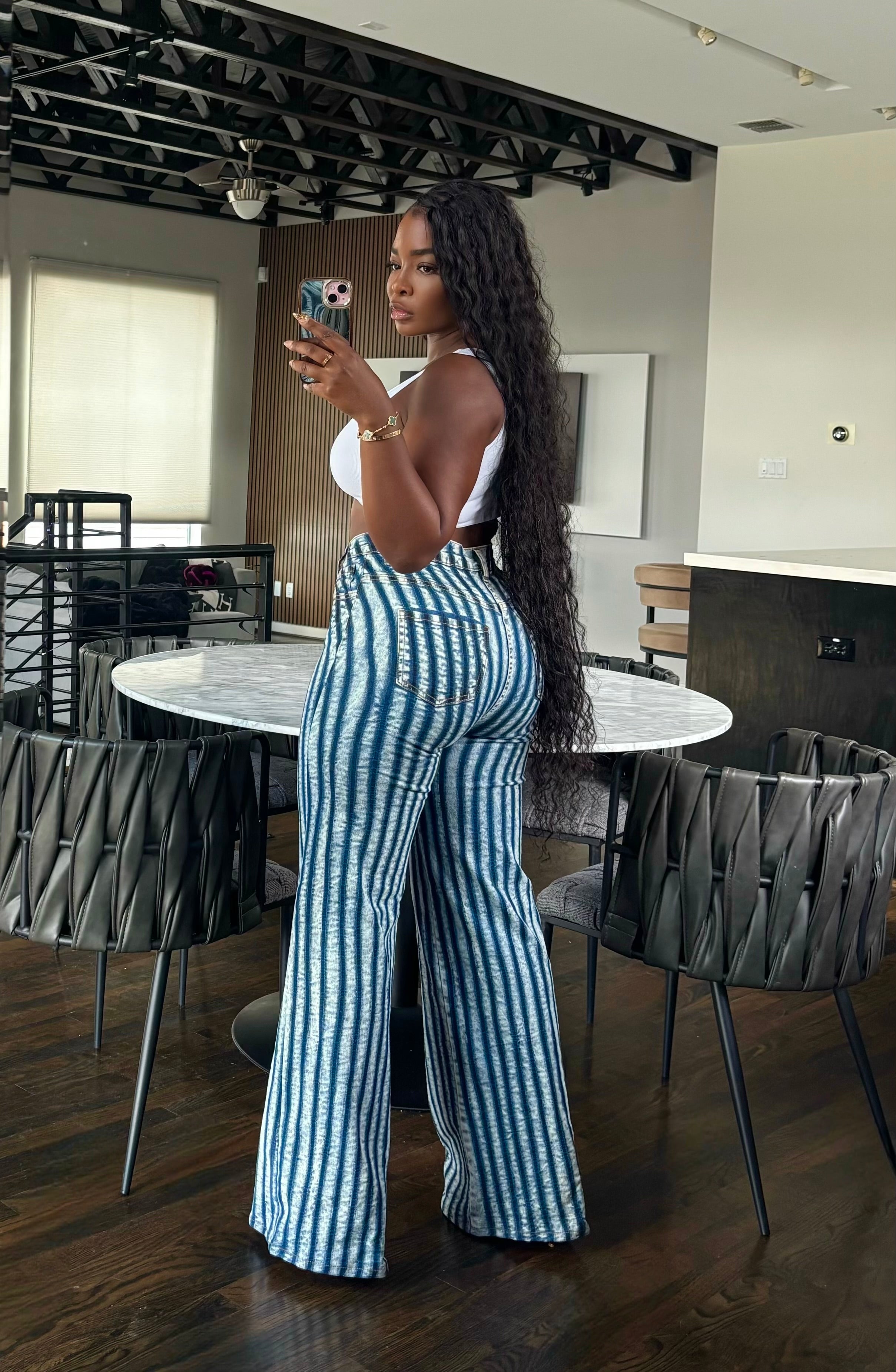 Between the lines denim