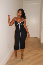 Outlined midi dress