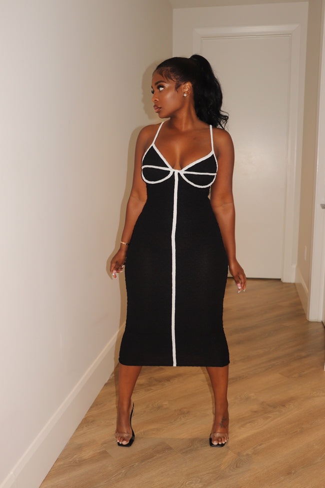 Outlined midi dress