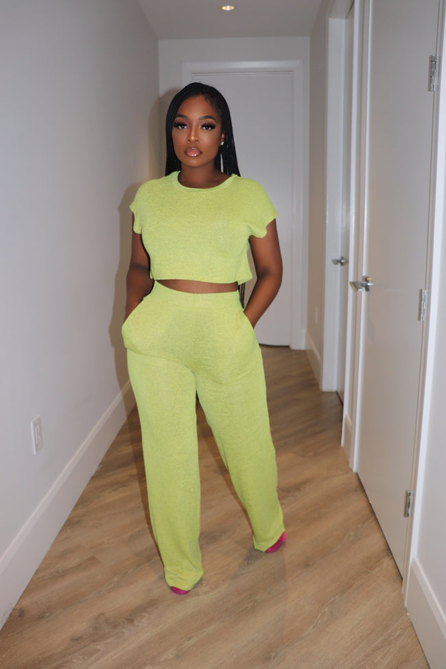 Lime cropped chill pant set
