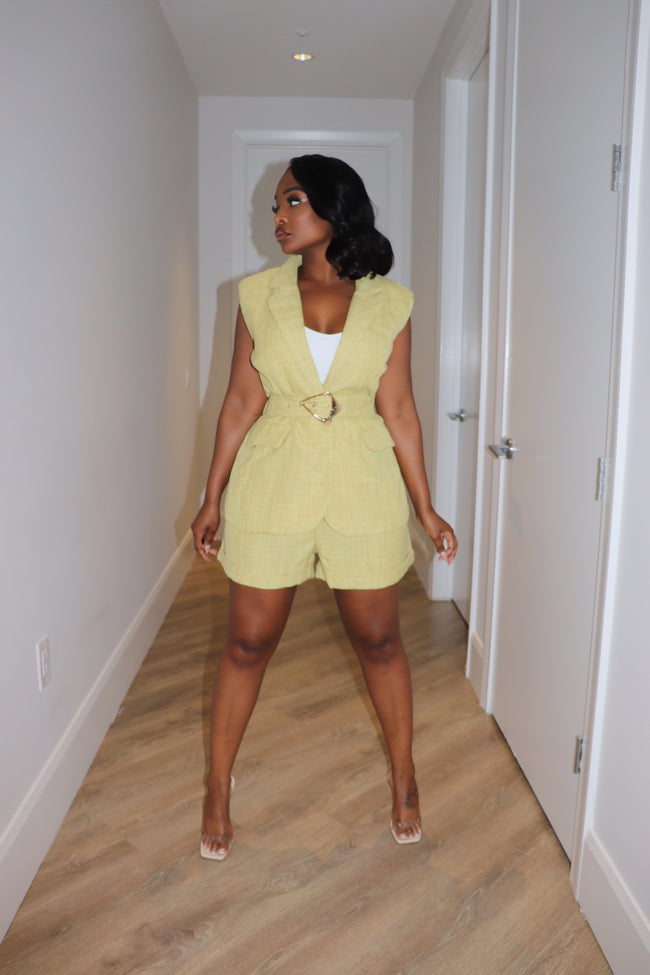 Green Big Business short set