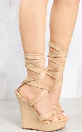 Nude wedge
